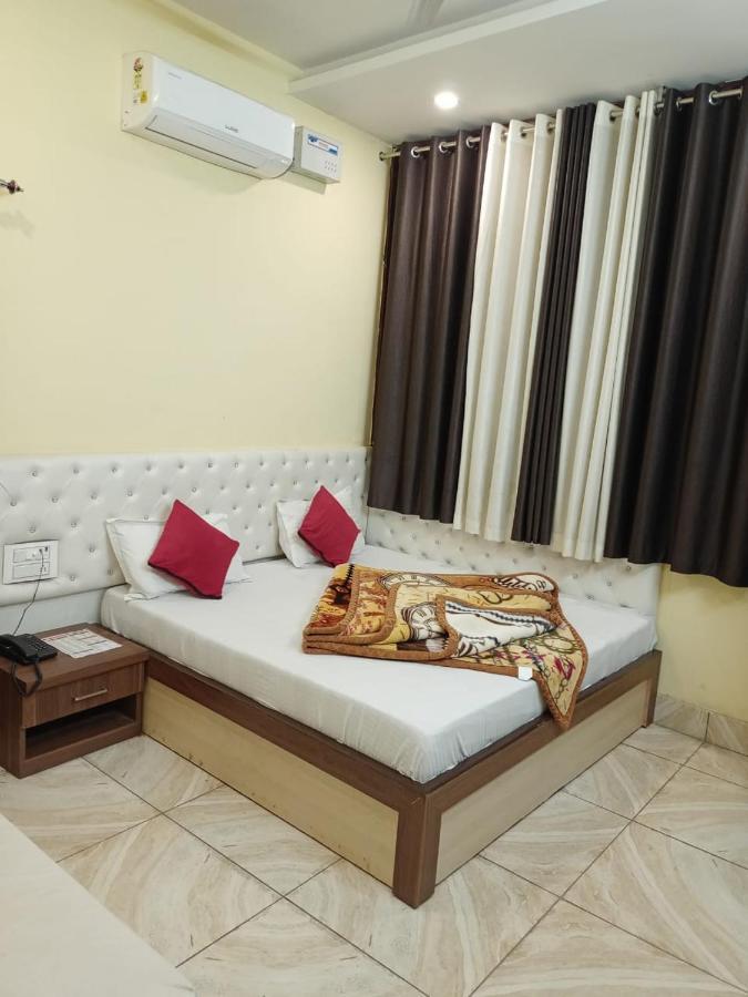 Hotel Vinayak Inn หริทวาร ภายนอก รูปภาพ