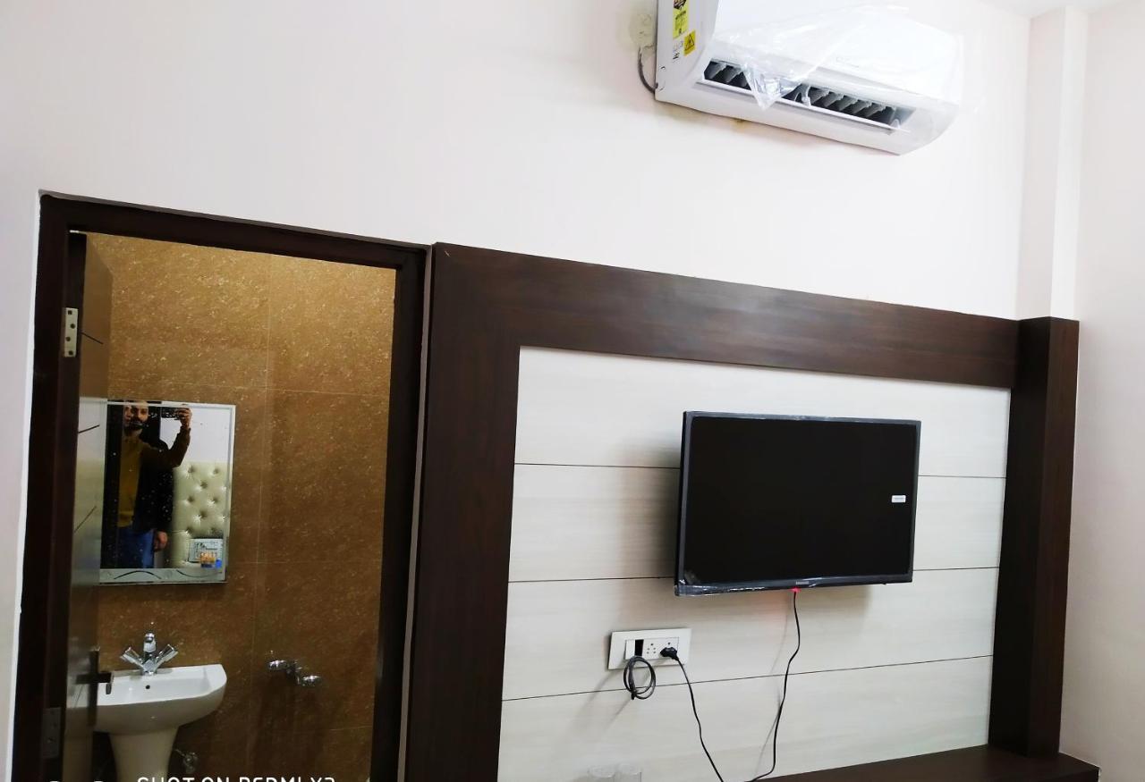 Hotel Vinayak Inn หริทวาร ภายนอก รูปภาพ