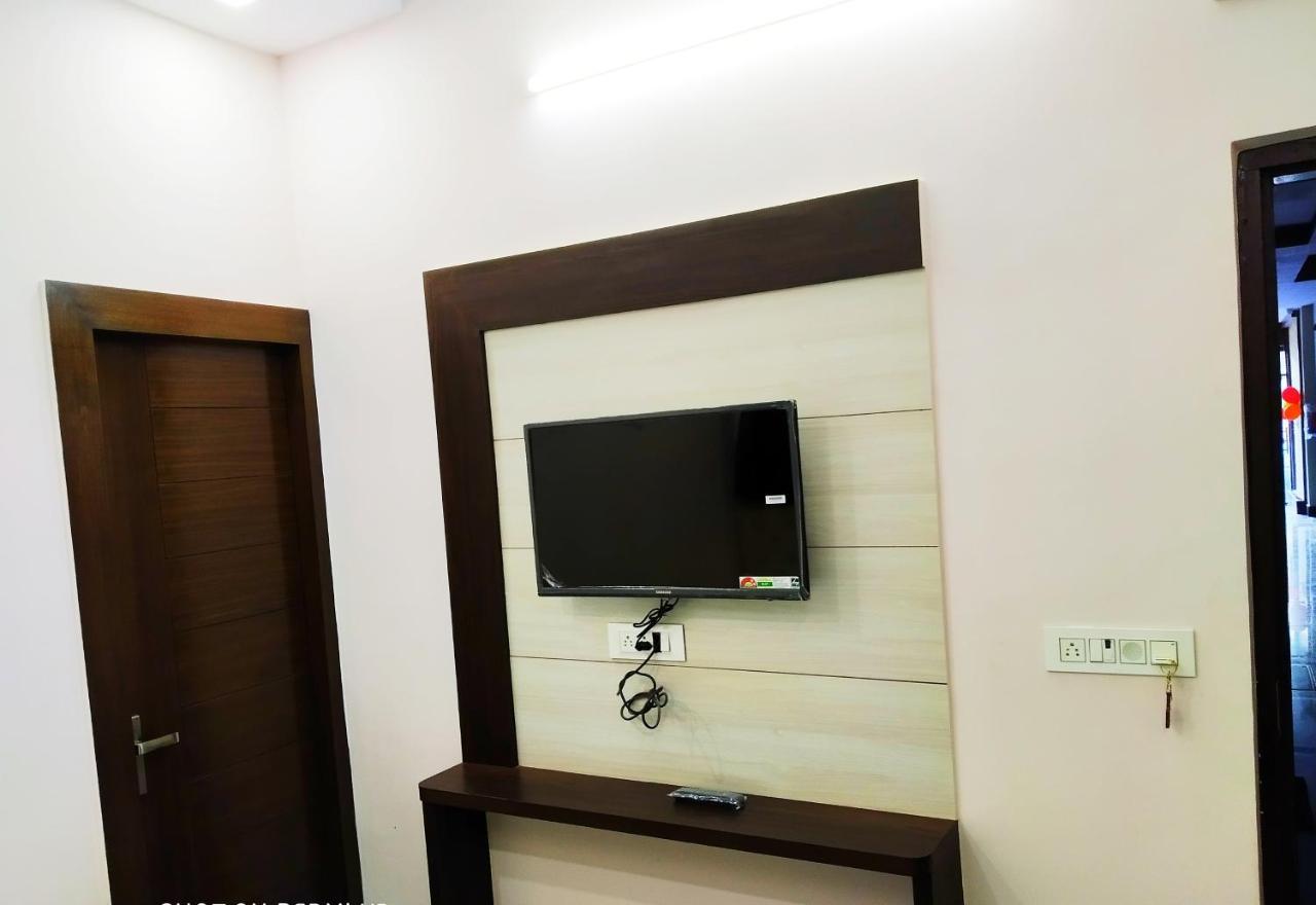 Hotel Vinayak Inn หริทวาร ภายนอก รูปภาพ